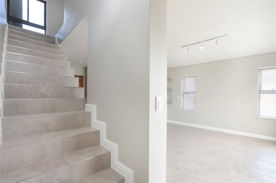  Bedroom Property for Sale in Croydon Western Cape